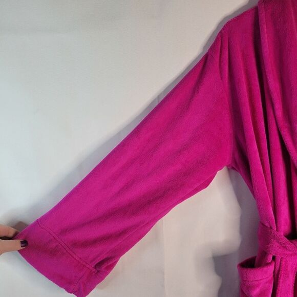 La Senza Fuschsia Plush Bathrobe - Picture 4 of 15